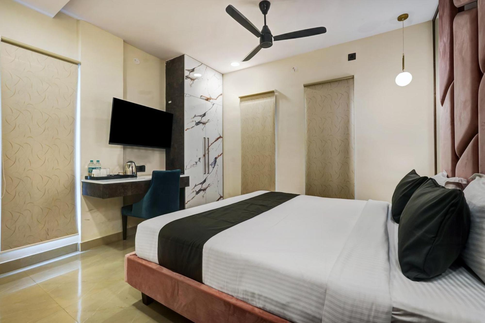 Astra Hotels & Suites - Koramangala Bangalore Exterior photo